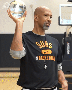 太阳主帅蒙提威廉姆斯获得本月最佳教练奖