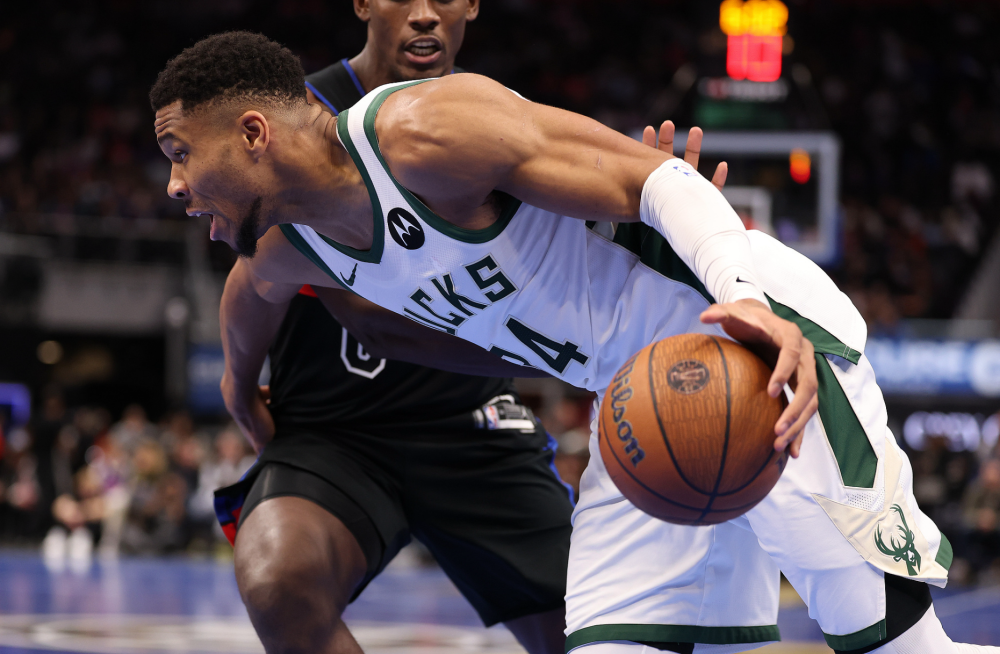 包含雄鹿击败黄蜂，豪取五连胜的词条