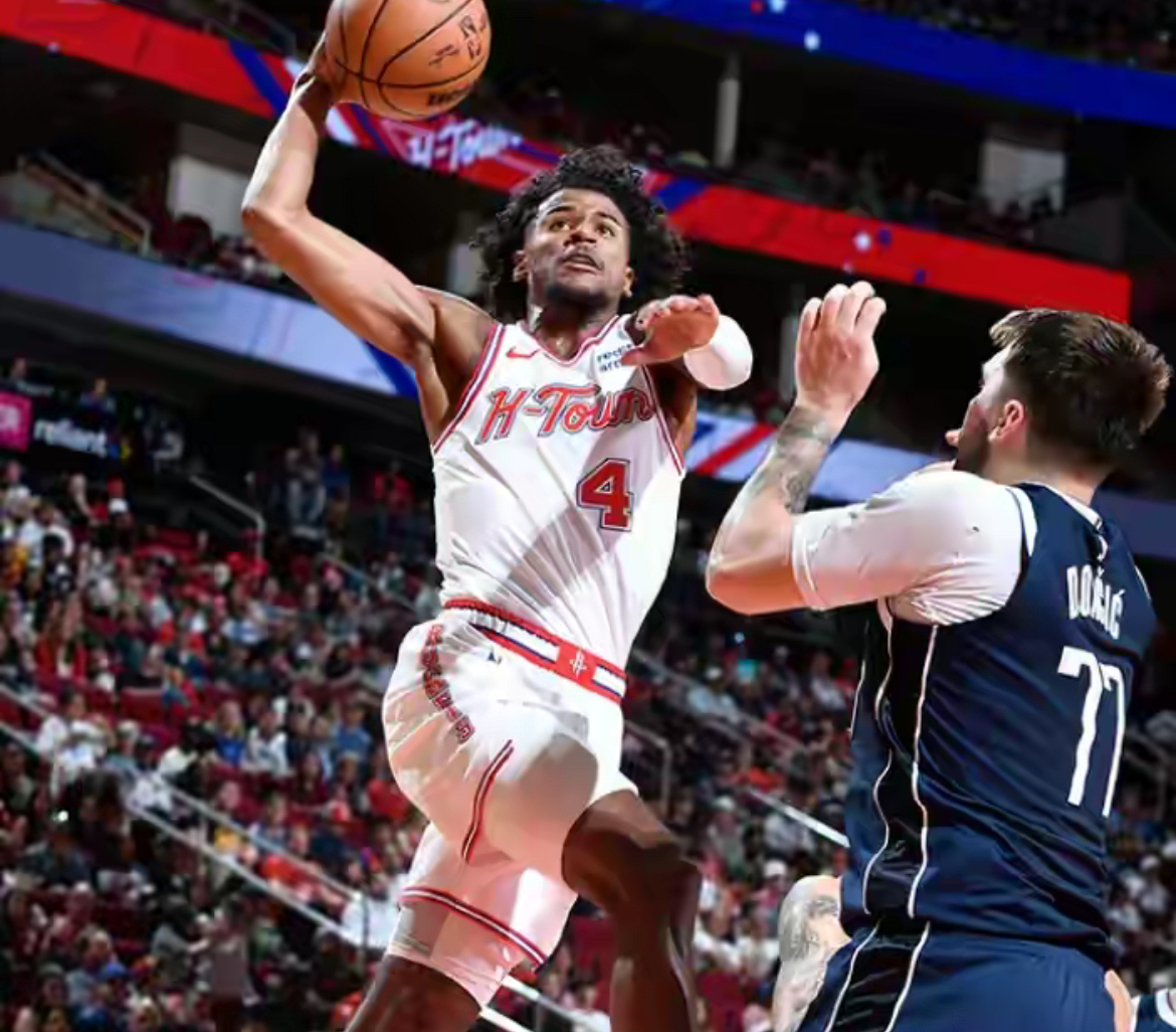 紧张角逐！球队争夺胜利领先一筹