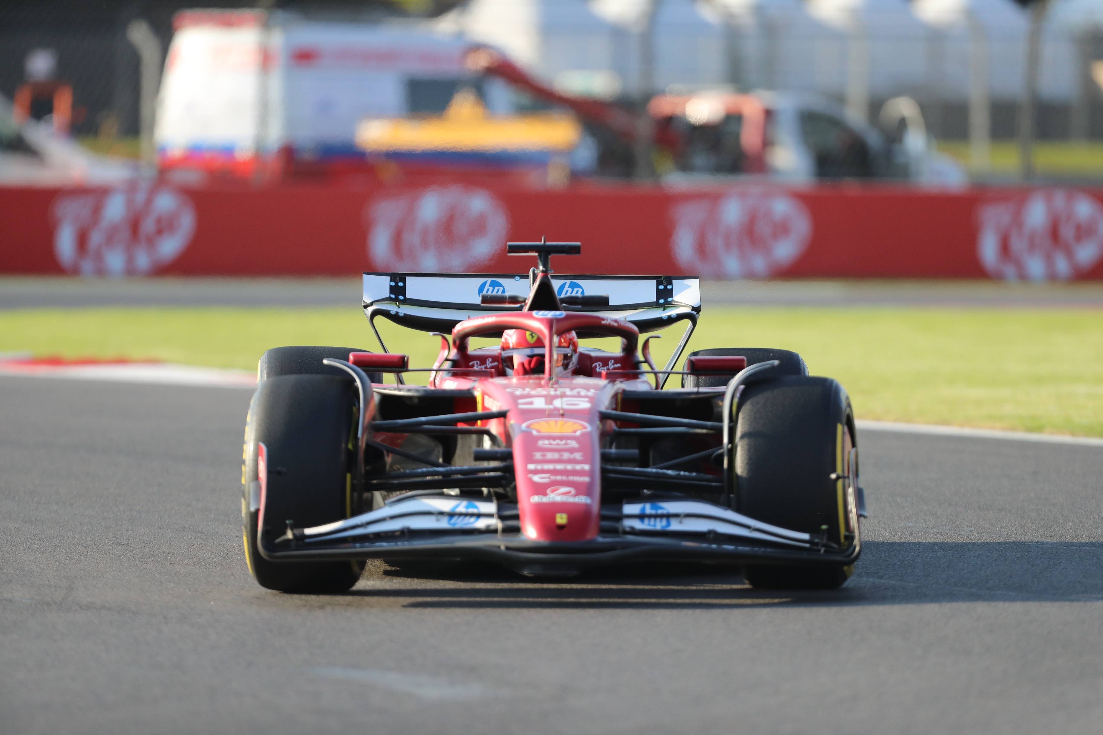 梅赛德斯力克阿斯顿马丁,勒克莱尔高光表现的简单介绍 梅赛德斯力克阿斯顿马丁,勒克莱尔高光表现的简单介绍